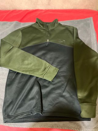 Sudadera Under Armour cremallera verde y negra