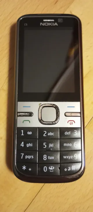 Nokia C5 Nero/Argento