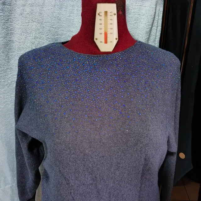Maglione con strass grigio/viola