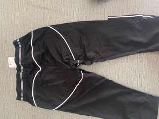 Aloyoga top sport nero con righe bianche