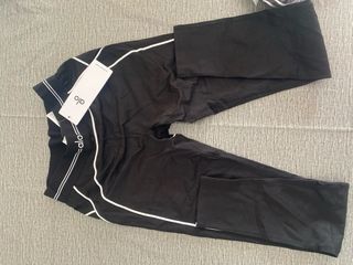 Aloyoga top sport nero con righe bianche