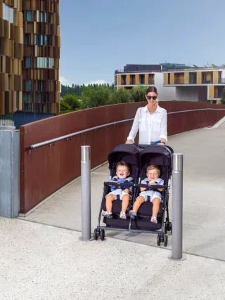 Silla de paseo gemelar Chicco negra