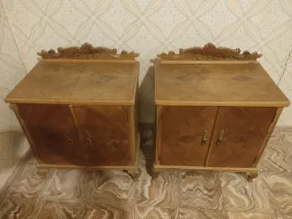 Comodini antichi in legno