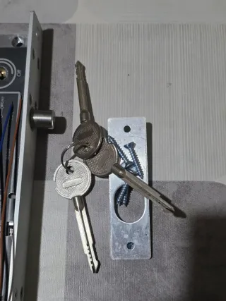 Cerradura Automatica de Perno Magnetica Electrica