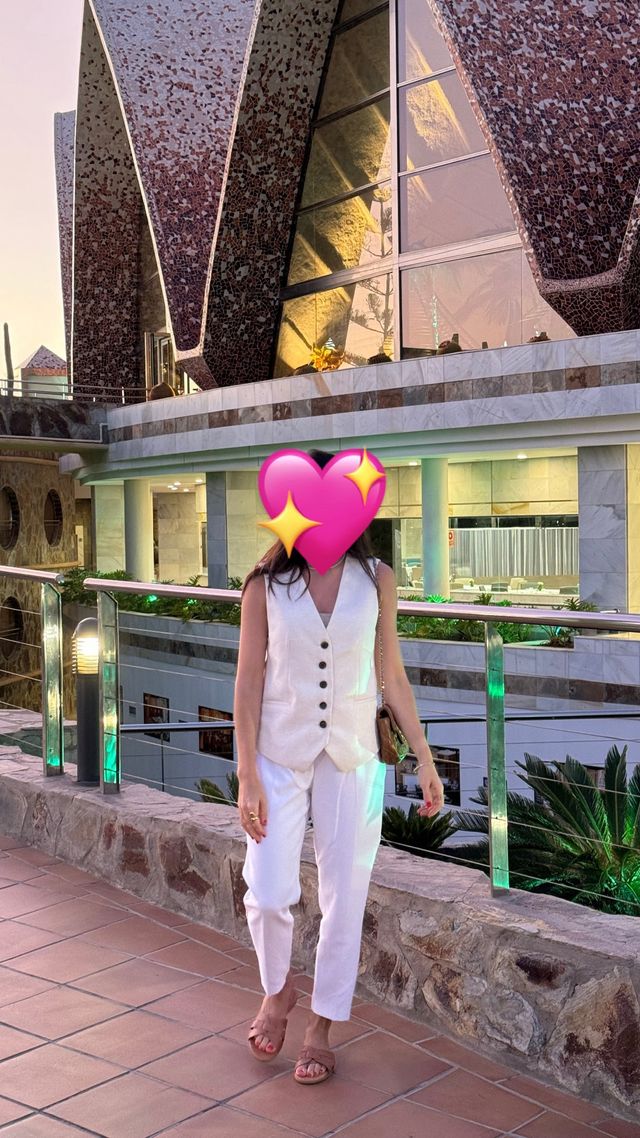 Pantalón Zara pinzas blanco T.34