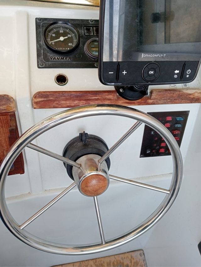vendo barco en buen estado listo para navegar
