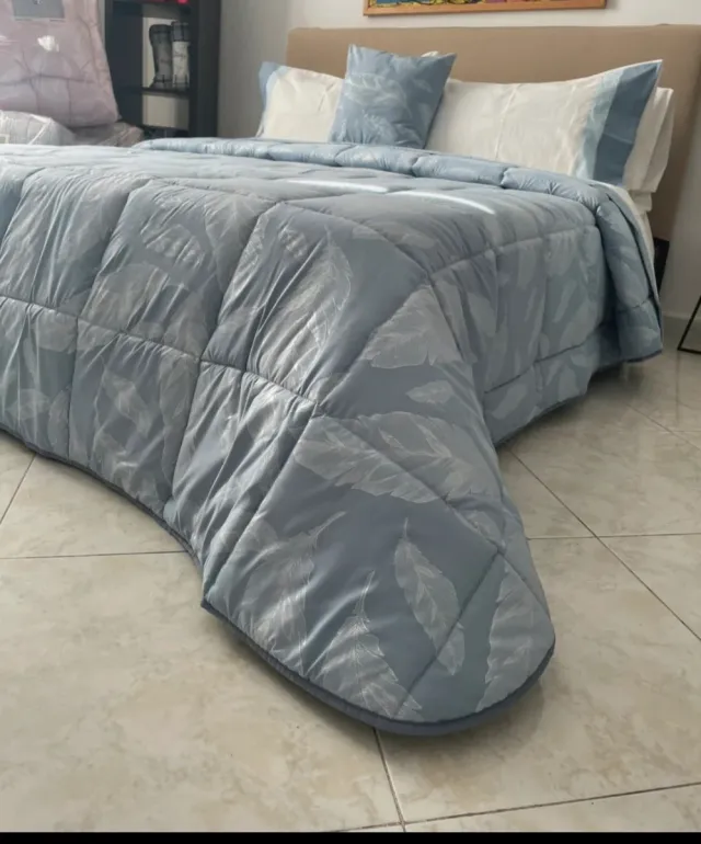 Trapunta invernale piuma azzurra