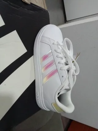 Zapatillas Adidas niño blancas multicolor