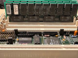 QDI MP4-P4U885G RAM 16 MB SB 16 CT2290 VGA TRIDENT