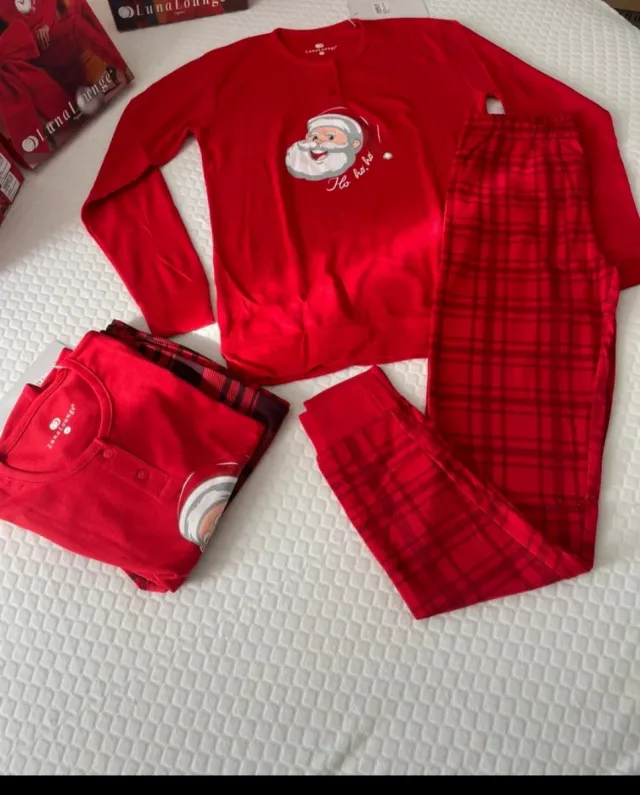 2 Pigiama Natale LunaLounge Uomo e Donna
