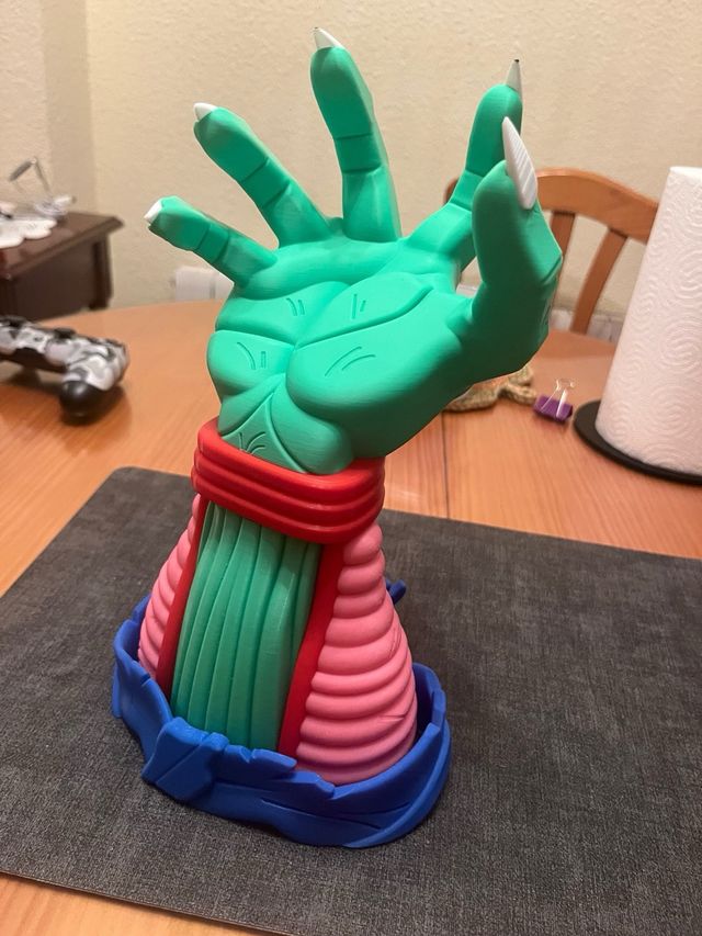 Soporte mando mano monstruo