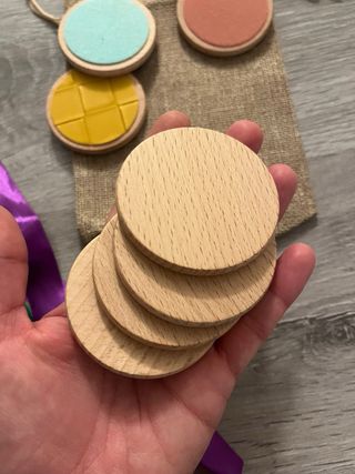 Giocattoli sensoriali per bambini Montessori