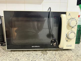 Microondas Supra