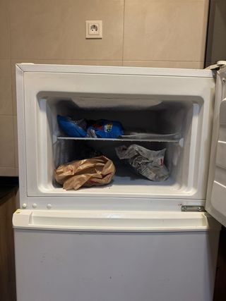 Nevera Teka 2 puertas 143x55 blanca