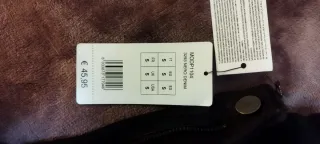 Pantalón vaquero Calzedonia negro campana