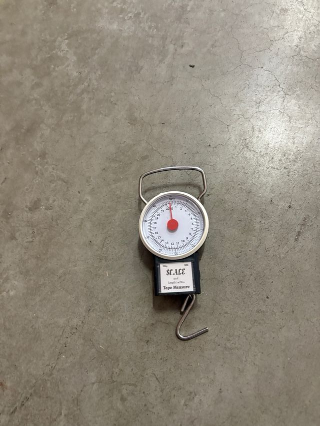 Báscula de equipaje con cinta métrica