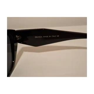 Gafas de sol Prada negras