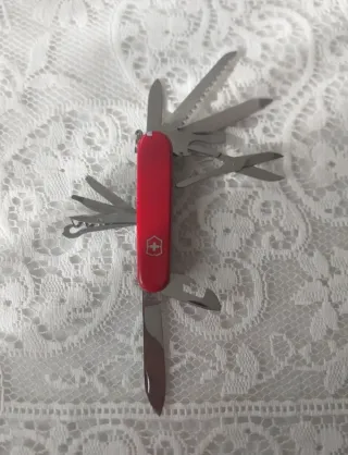Coltellino Svizzero Victorinox Rosso