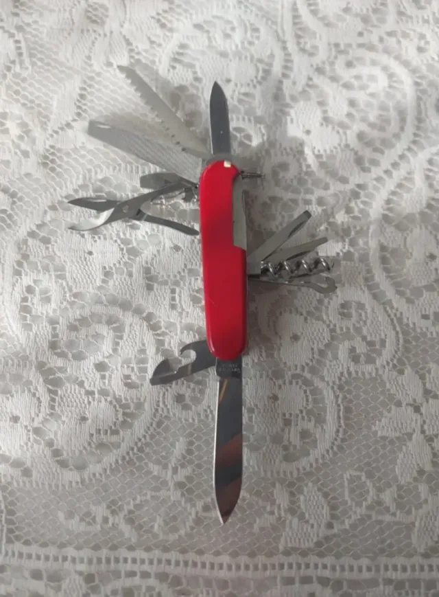 Coltellino Svizzero Victorinox Rosso