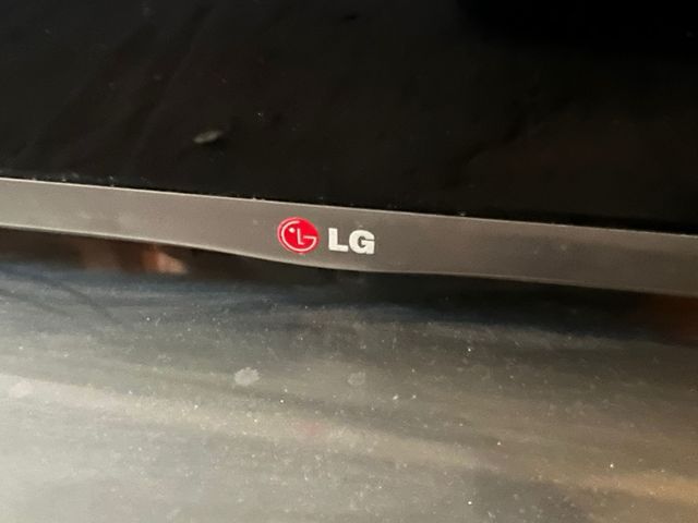 Televisión LG Negra