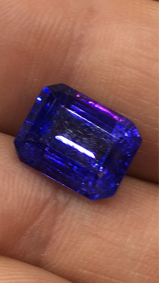 Tanzanita Natural de peso 7.45 ct