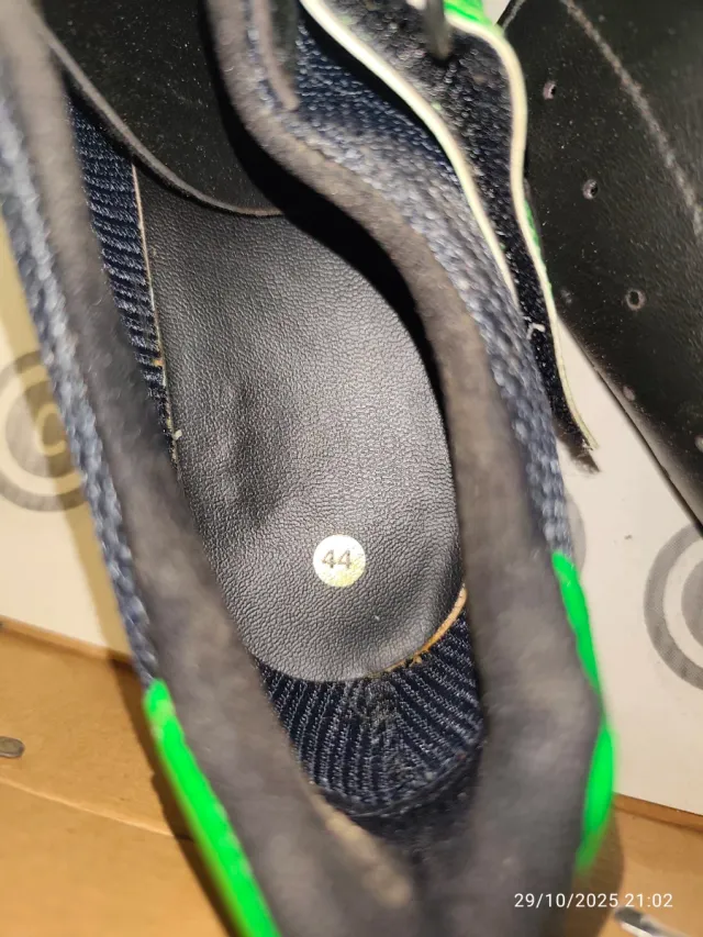 Zapatillas ciclismo Itálvet negras/verdes