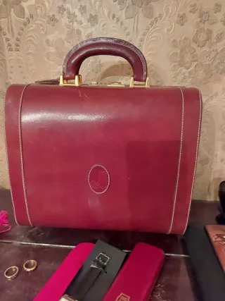 Maletín de cuero vintage color marrón 