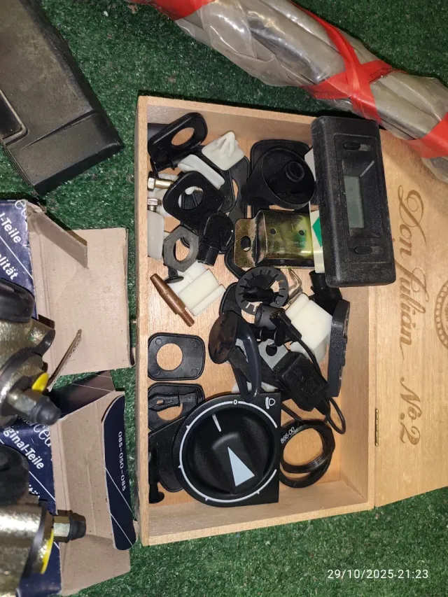 Recambios Mercedes Emblema y más