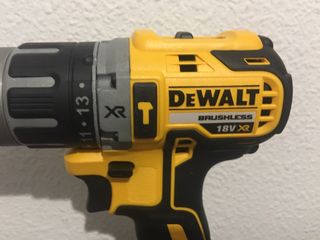 Taladro Dewalt DCD796