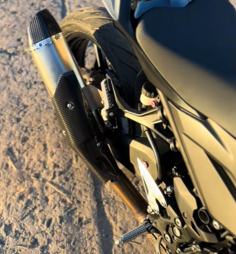 Sistema de escape Akrapovic Kawasaki Z400 NINJA400