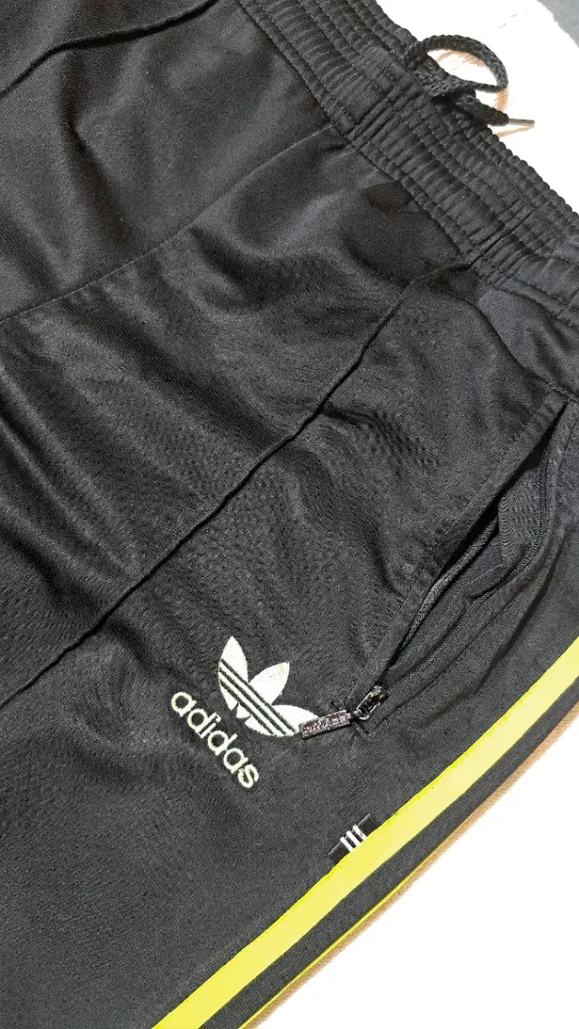 Pantaloni Adidas neri e verdi taglia L