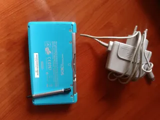 Nintendo 3ds Azul con puntero original + Cargador