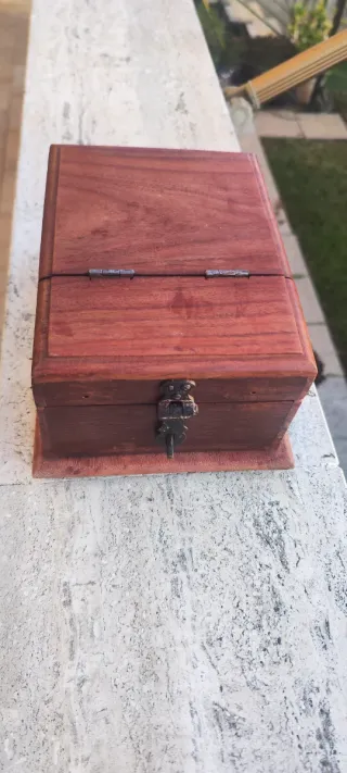 Bauletto in legno con chiusura