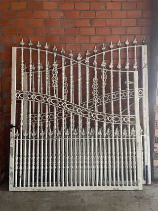 Portal de aluminio de forja macizo