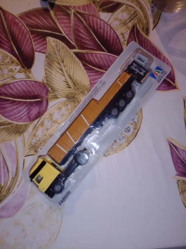 Camión Italeri 1/87 Fabbri