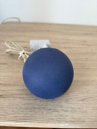 Amazon Echo Dot blu di quinta generazione