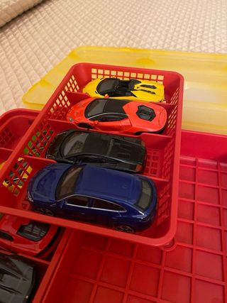 Modellini auto Burago in valigetta