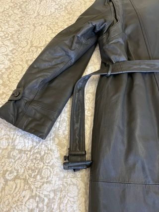 Abrigo cuero auténtico del C&A Canda Colection