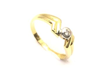anillo oro 18k con piedra con diamante