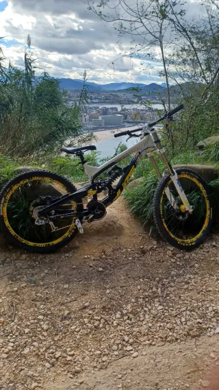 YT Tues 2.0 2012 (talla M)