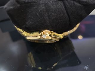 Reloj Skyline Dorado y Negro