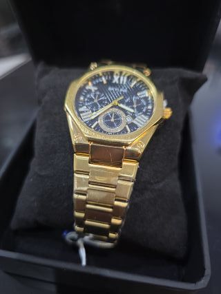 Reloj Skyline Dorado y Negro