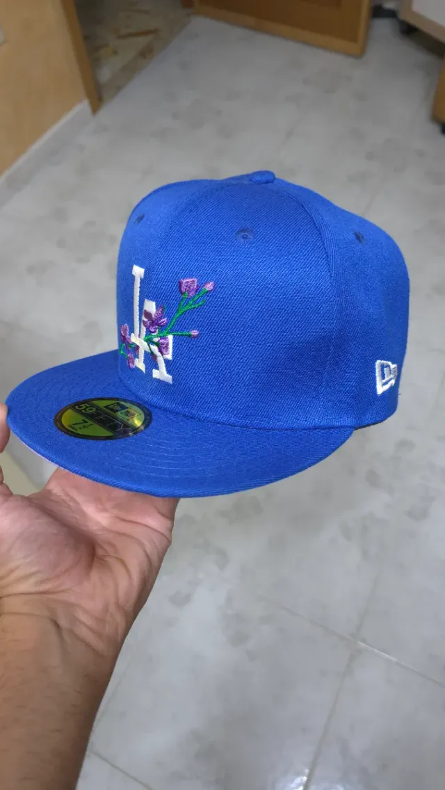 Berretto New Era Blu con Fiori