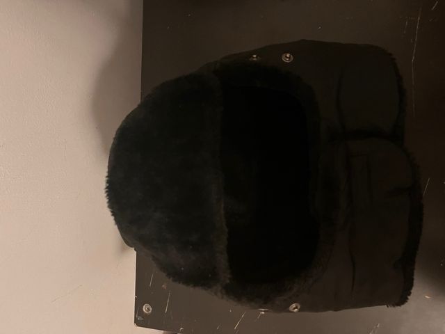 Gorro negro de invierno