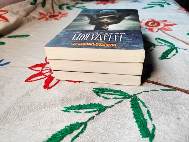 Trilogía Corazones Negros. Warhammer. Timun Mas.