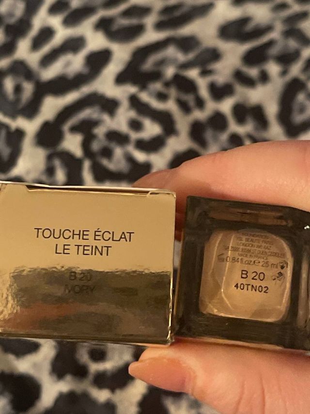 Yves Saint Laurent Touche Éclat Le Teint B20