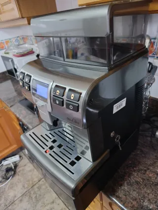 Cafetera Saeco Aulika