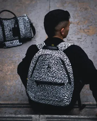 Mochila Jordan Icon 23.5L Negra