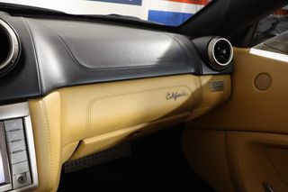 Ferrari California 4.3 V8 460cv