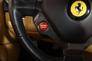 Ferrari California 4.3 V8 460cv